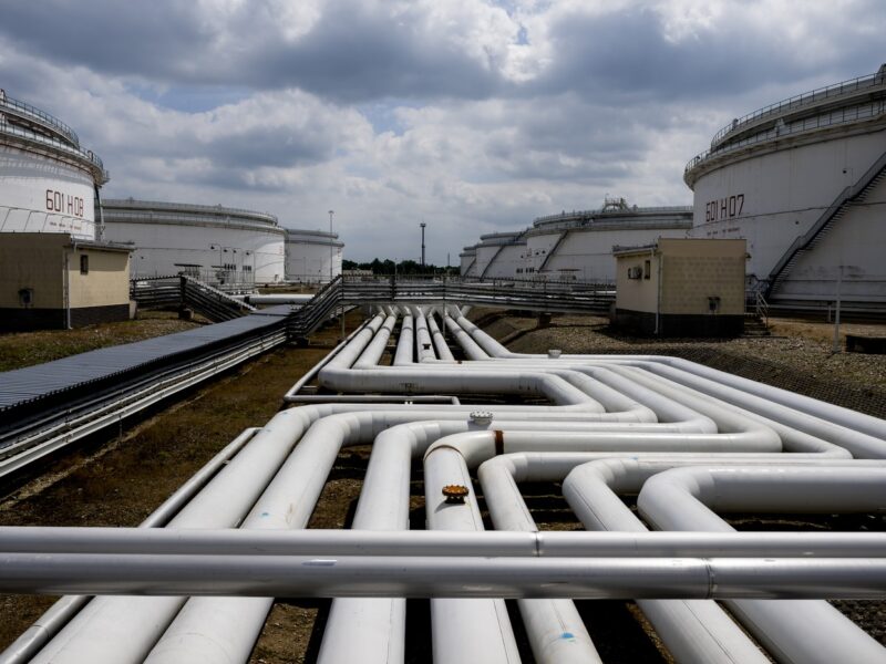 Im Zentralen Öltanklager Nelahozeves (CTR) enden die Ölpipelines Druschba und IKL. Foto: ČTK / Deml Ondřej