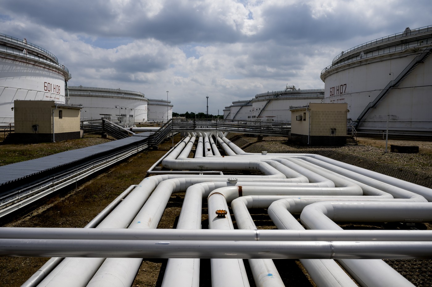 Im Zentralen Öltanklager Nelahozeves (CTR) enden die Ölpipelines Druschba und IKL. Foto: ČTK / Deml Ondřej