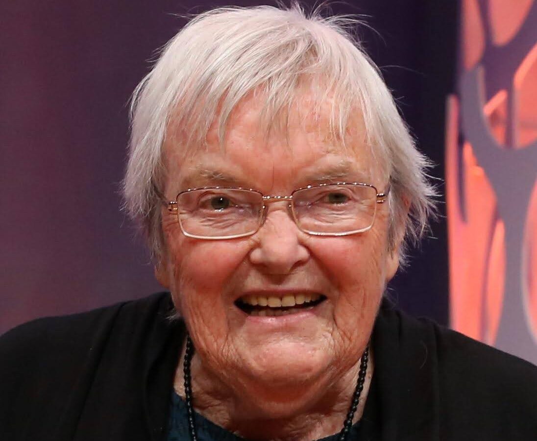 Ein Portrait von Gudrun Pausewang.