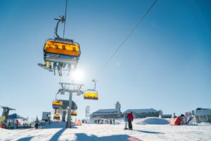 Das Skigebiet am Keilberg (Klínovec) im Erzgebirge. Foto: Skiareal Klínovec