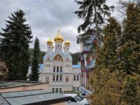 Die russisch-orthodoxe Kirche St. Peter und Paul in Karlsbad (Karlovy Vary). Der tschechische Geheimdienst sieht dort ein Nest russischer Agenten. Foto: Manuel Rommel