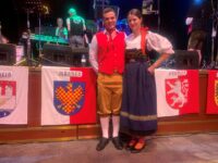 Lukáš Hadrava und Madla Bártová vertraten die Schönhengster Tanzgruppe auf dem 21. Wiener „Ball der Heimat“.