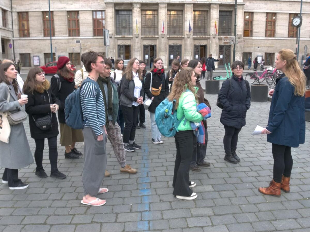 Neben Vorträgen und Diskussionen gab es ein umfangreiches Begleitprogramm, wie zum Beispiel den literarischen Spaziergang.