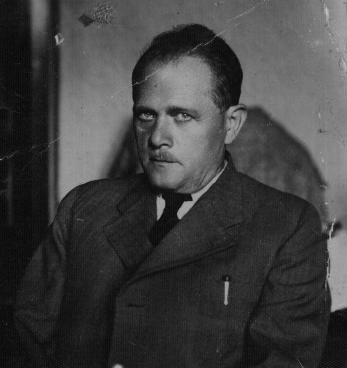 Alois Ullmann (1888–1957): Sudetendeutscher Sozialdemokrat, Arbeiterfunktionär und NS-Verfolgter. Nach Krieg und Emigration wurde er zum Initiator der „Aktion Ullmann“ und Mitbegründer der Seliger-Gemeinde. Ullmanns Lebensweg steht exemplarisch für Widerstand, Exil und Neubeginn im 20. Jahrhundert. Foto: AdsD der FES, 6/FOTA081304; Rechte: unbekannt