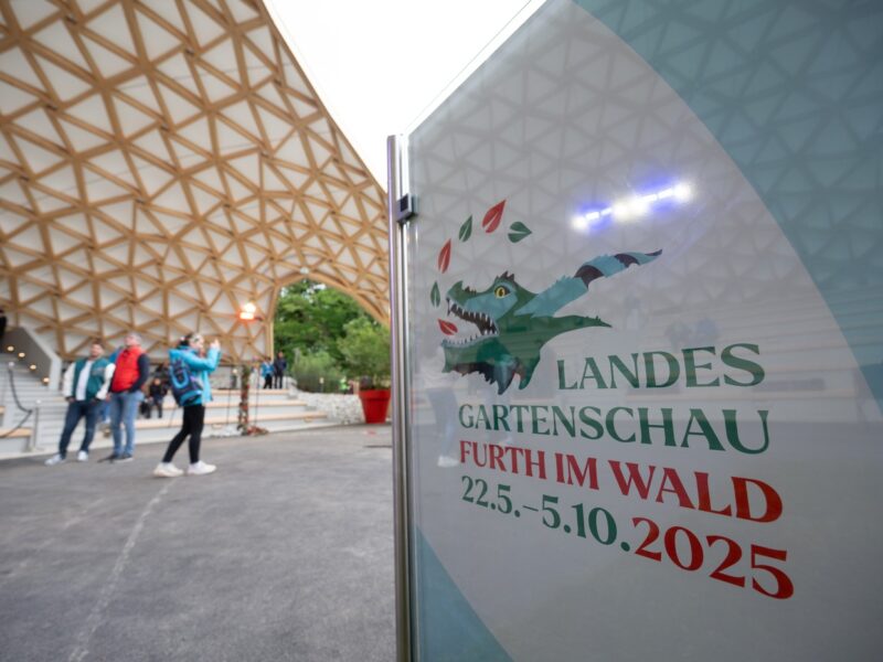 Bis zum 5. Oktober findet in Furth im Wald die Landesgartenschau statt. Auch ein deutsch-tschechisches Programm ist geplant. Foto: ČTK / DPA / Armin Weigel