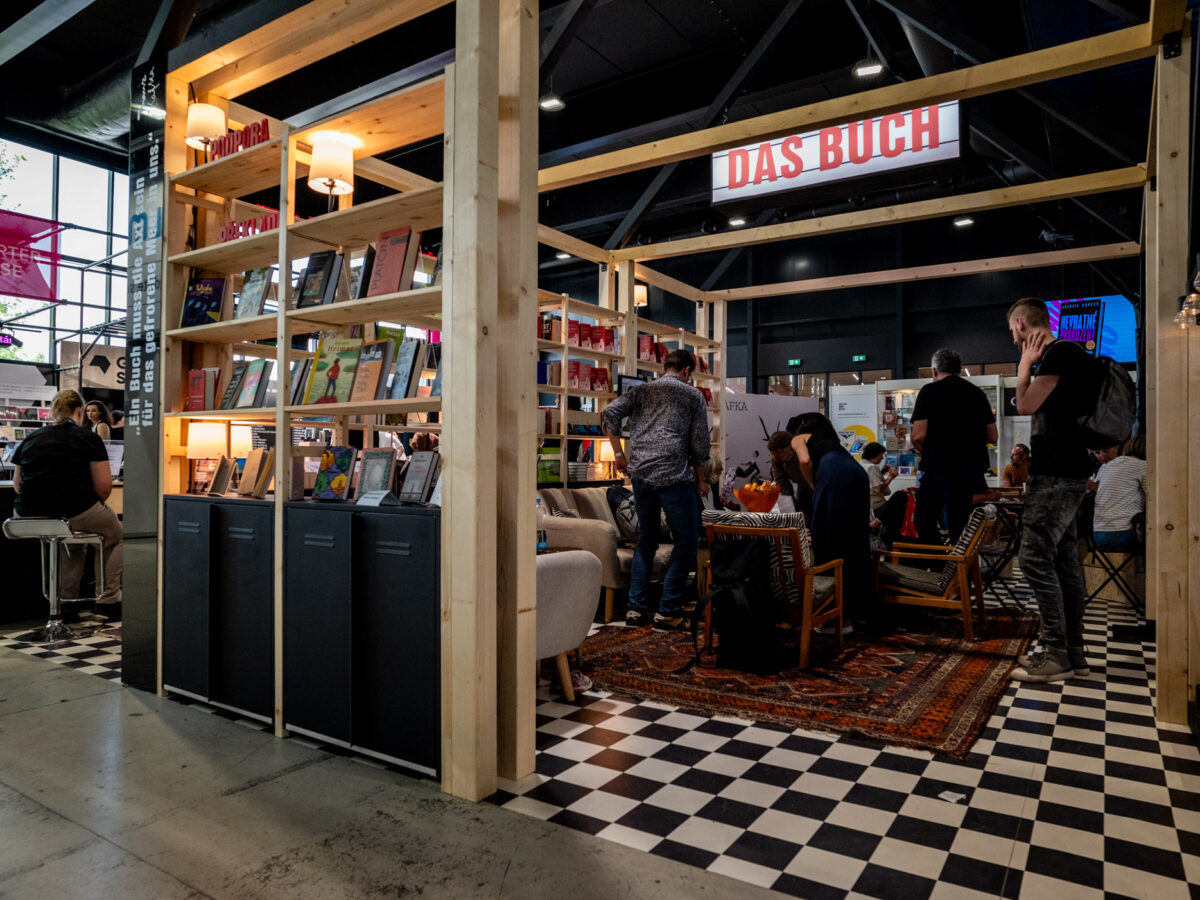 Am 15. Mai startet die Prager Buchmesse „Svět knihy Praha“ auf dem Messegelände im Stadtteil Holešovice. Mit dabei: Das Programm „Das Buch“, das deutschsprachige Literatur aus den DACH-Ländern präsentiert.