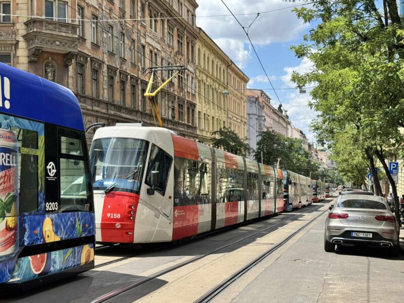 Wegen einem Stromausfall in Teilen von Tschechien mussten die Bahnen in Prag ihren Betrieb einstellen.