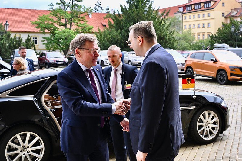 Der deutsche Bundesaußenminister Johann Wadephul besuchte am Montag seinen tschechischen Amtskollegen Jan Lipavský.