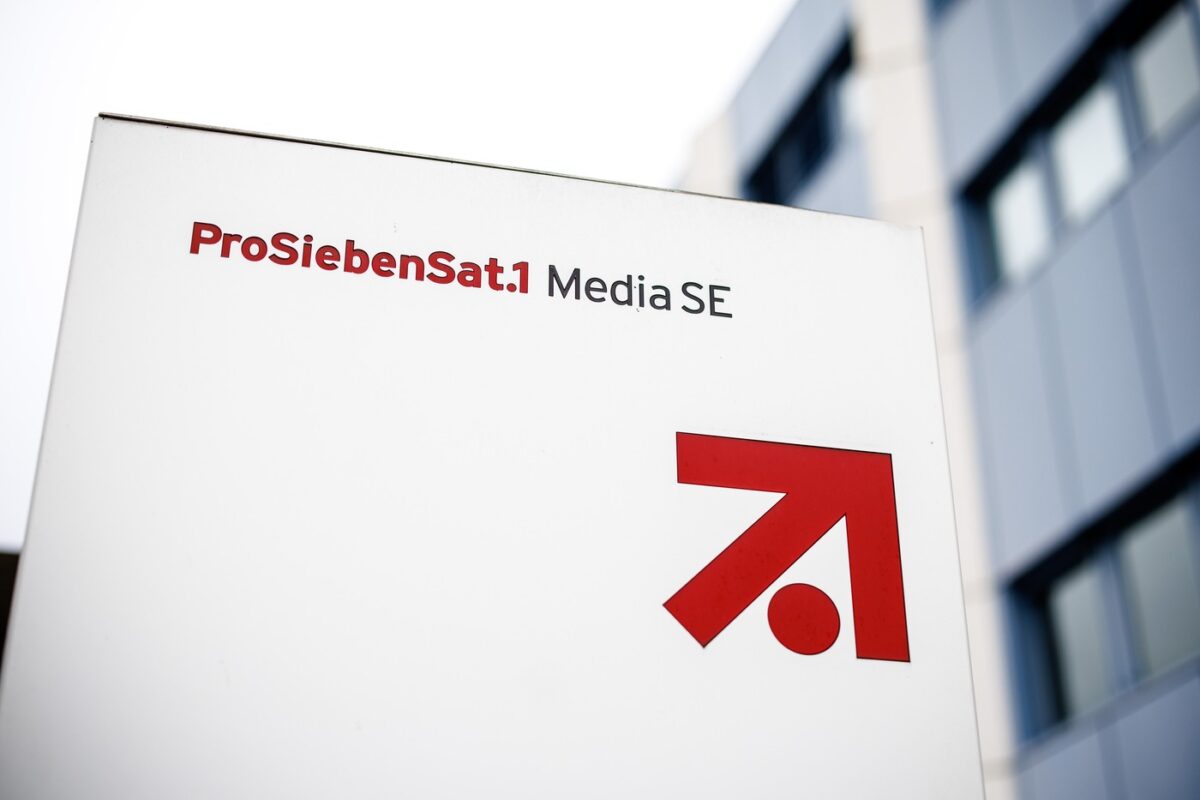 Die Mediengruppe ProSiebenSat.1 steht im Fokus internationaler Investoren – auch die tschechische PPF-Gruppe will ihre Anteile deutlich ausbauen.