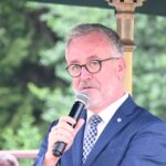 Bei seinem Besuch in Schatzlar sprach sich Bernd Fabritius, der Beauftragte der Bundesregierung für Aussiedlerfragen und nationale Minderheiten, klar für mehr Jugendarbeit in den Verbänden der nationalen Minderheiten aus.