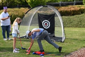 Nicht nur beim Fußball-Dart, auch beim Minigolf war auf der Geburtstagsfeier der DSP Treffsicherheit gefragt.