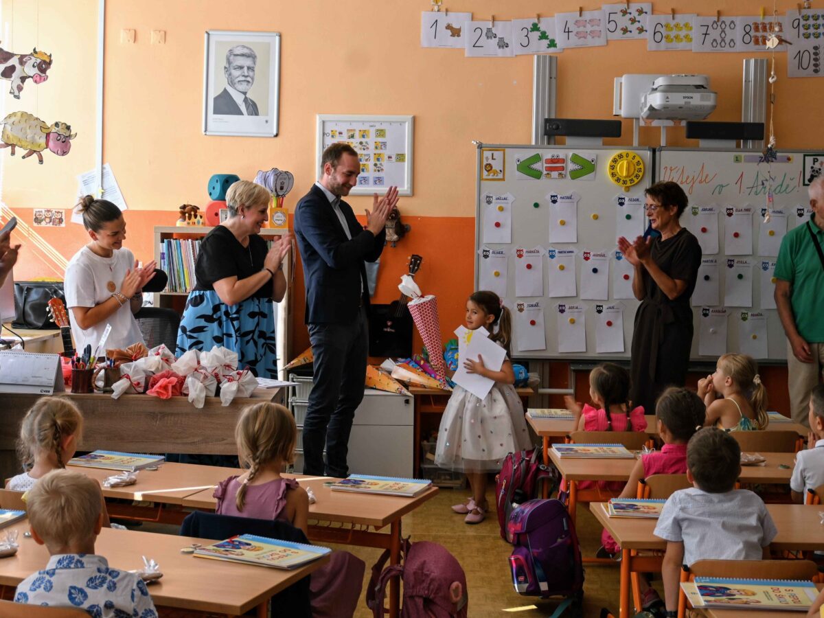 Jubel zur Einschulung 2025 an der Grundschule der deutsch tschechischen Verständigung.