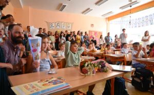 Erstklässler bei der Einschulung der Grundschule der deutsch-tschechischen Verständigung.