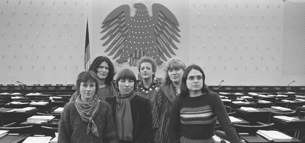 Die Unbeugsamen: Der Dokumentarfilm erinnert an die Pionierinnen im Bonner Bundestag, die trotz Widerständen ihren Platz in der Politik erkämpften.