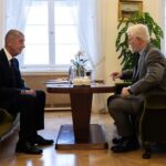 Tschechiens Präsident Petr Pavel beauftragte den ANO-Vorsitzenden Andrej Babiš am Montag mit der Bildung einer Regierung.