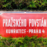 Ein Straßenschild in Prag 4.