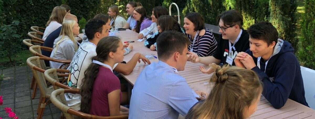 "Die Generation unseres Jahrhunderts" ist das Jahresthema des Deutsch-Tschechischen Zukunftsfonds für 2026.