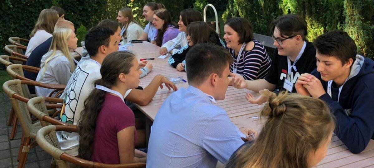 "Die Generation unseres Jahrhunderts" ist das Jahresthema des Deutsch-Tschechischen Zukunftsfonds für 2026.