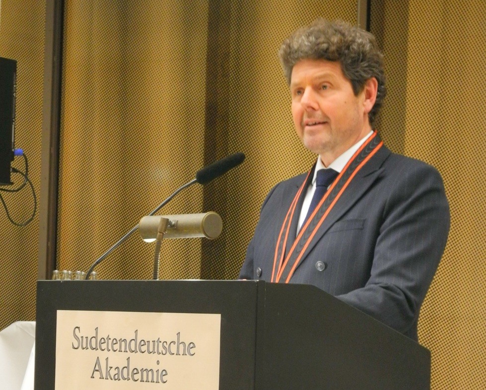 Der tschechische Botschafter in Deutschland, Jiří Čistecký, erhielt in Berlin die erste Johannes-Urzidil-Medaille für seine Verdienste um den deutsch-tschechischen Dialog.