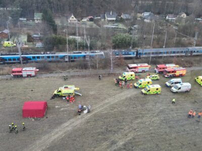 Am Donnerstagmorgen kam es in der Nähe von Budweis zu einem schweren Zugunglück mit über 50 Verletzten.