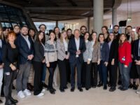 Eine Angelegenheit von weniger als einer Minute: Das Gruppenbild mit Olaf Scholz.