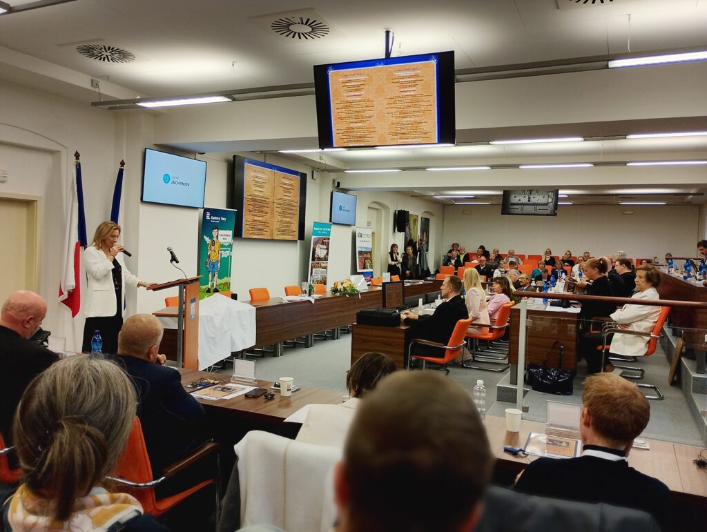 Das diesjährige Symposium in Schlackenwerth fand unter dem Motto„Das sächsisch-lauenburger Erbe und Markgräfin Sibylla Augusta von Baden /Wichtige Jubiläen der Stadt Ostrow“ statt.