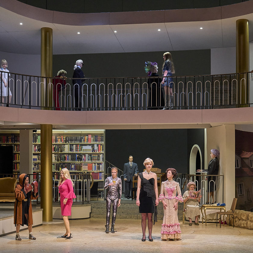 Politisch und hochaktuell: In „Verbranntes Land“ lotet dasEnsemble des Schauspielhauses Wien aus, wie weit Menschengehen, um ihre Überzeugungen zu verteidigen.