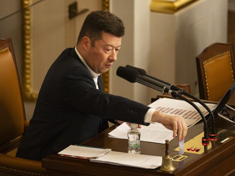 Tomio Okamura von der ultrarechten SPD wurde heute zum tschechischen Parlamentspräsidenten gewählt.