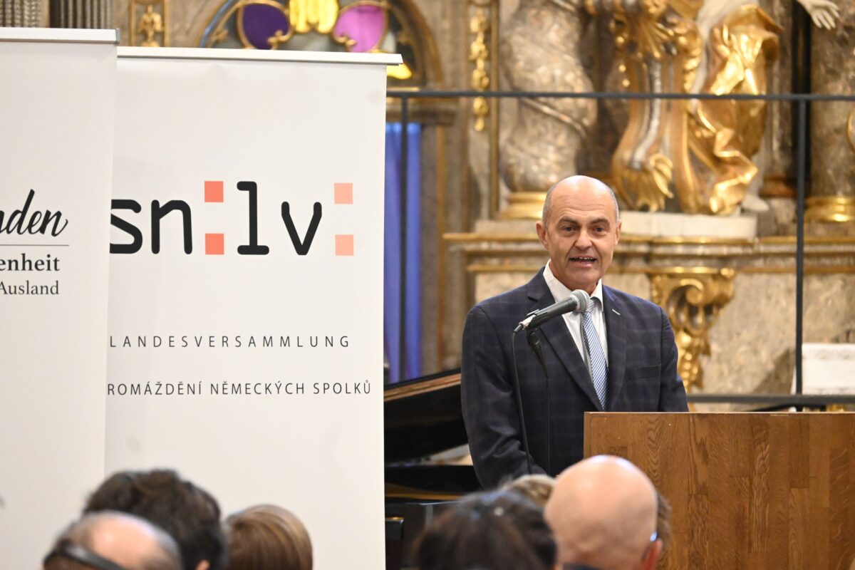 Einer seiner ersten Auftritte als neuer LV-Präsident: Richard Neugebauer bei der Verleihung des 5. „Johnny“-Klein-Preises für deutsch-tschechische Verständigung am 23. November in Mährisch-Schönberg (Šumperk).