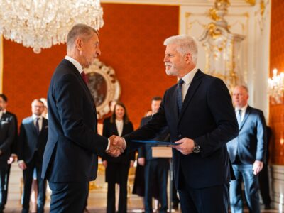 Präsident Petr Pavel (rechts) ernannte den ANO-Vorsitzenden Andrej Babiš am Dienstagmorgen zum neuen Premierminister.