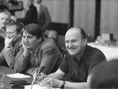 Franz Fühmann (rechts) 1981 bei der Berliner Begegnung zur Friedensförderung.