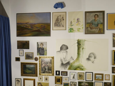 Troppau: Ausstellung „Keine Glocken läuten” erinnert an Vertreibung Sudetendeutscher vor 80 Jahren