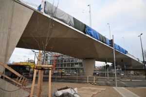 Aktuell werden die Arbeiten auf der Brücke vollendet. (Stand 18.02.2026)