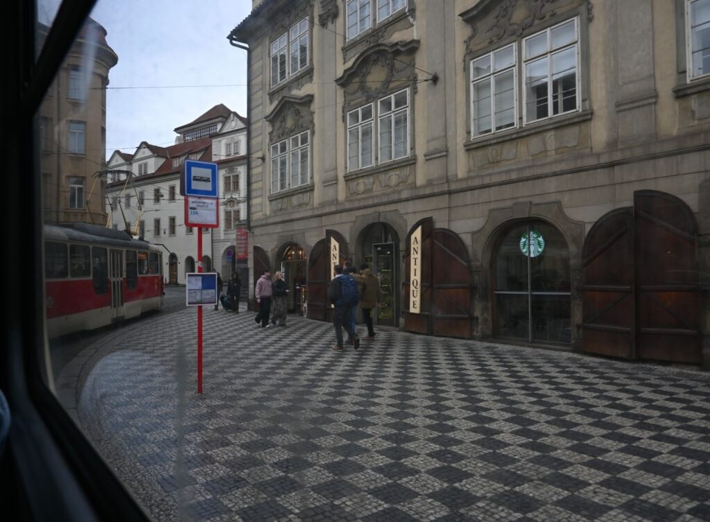 Ein Einblick in die Straßen der Kleinseite 