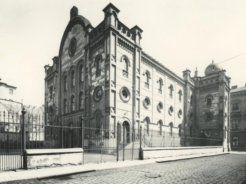 Die Große Synagoge in Brünn, die im Jahr 1855 fertiggestellt wurde, vor ihrer Niederbrennung im Jahr 1939.