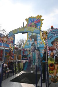 Das Spiel „Hau den Lukas".