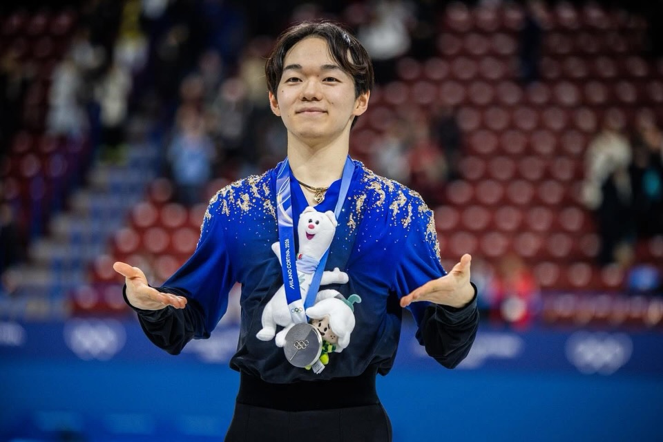 Yuma Kagiyama gewinnt Silber als Eiskunstläufer bei den Olympischen Winterspielen im Feburar 2026.