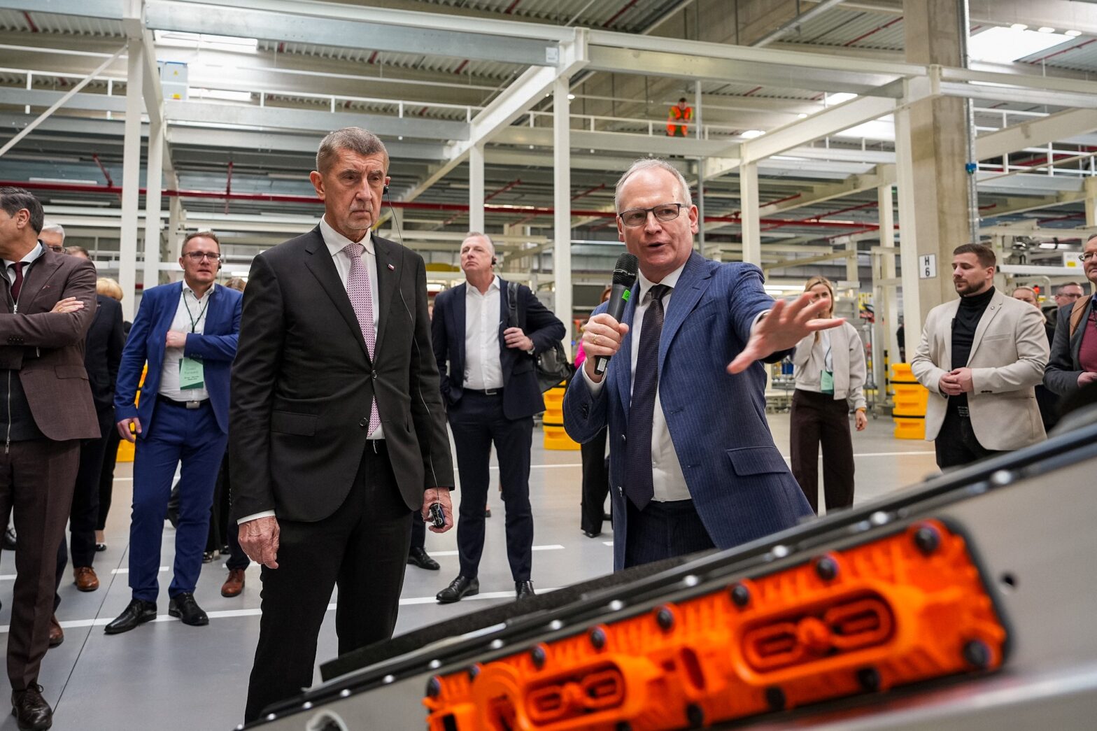 Auch Premierminister Andrej Babiš (ANO) war bei der Eröffnung der neuen Produktionshalle zugegen.