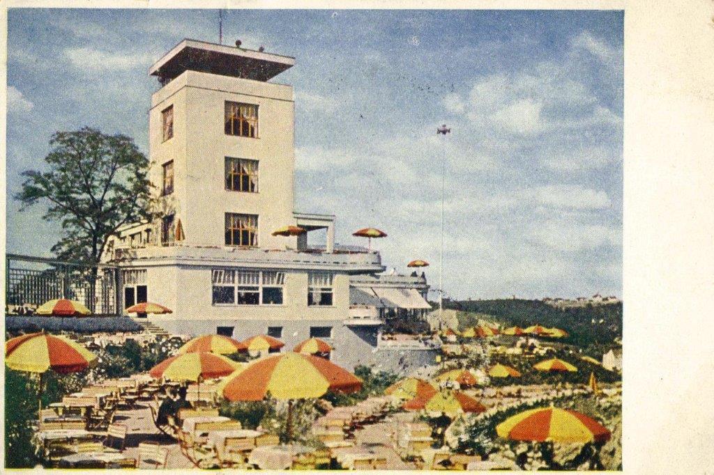 Der Aussichtsturm und die Terrassen 1932.