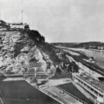 Blick auf das Schwimmbad und den Aussichtsturm 1932.