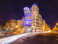 Tanzendes Haus in Prag feiert 30. Geburtstag