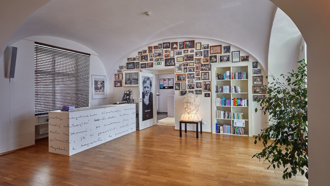 Innenraum der Václav-Havel-Bibliothek