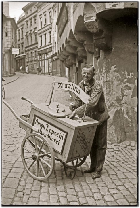 Der Eisverkäufer Anton Lepschi.