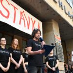 Protestaktion vor dem Gebäude des Tschechischen Rundfunks in Prag.