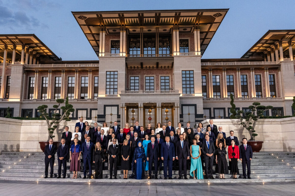 Abschlussfoto des NATO-Gipfels in Ankara mit Staats- und Regierungschefs (8. Juli 2026)