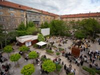 Die Karlín-Kaserne ist ein beliebter Treffpunkt in der Stadt.