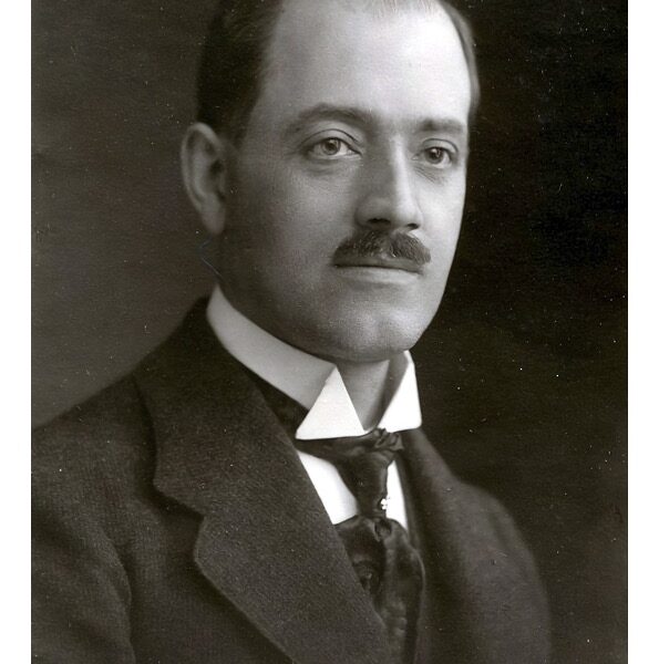 Rudolf Friedrich Engel im Alter von ungefähr 40 Jahren, um 1920.