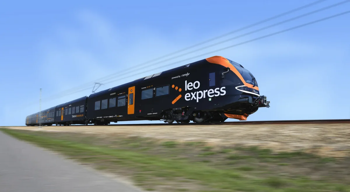 Leo Express hat die erst Ende Juni gestartete Fernzugverbindung von Frankfurt über Dresden und Prag bis ins polnische Przemyśl bereits wieder eingestellt. Als Grund nennt das Unternehmen vor allem zahlreiche Baustellen und Streckensperrungen in Deutschland.