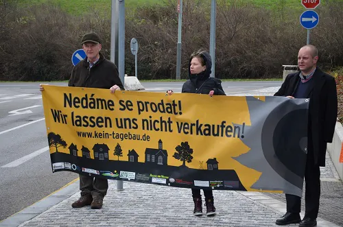 Foto: Prost der Lausitzer im November in Berlin - Bild: LE/tra