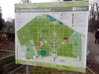 Foto: Zentralfriedhof Wien, Übersichtstafel am Eingang - Bild: Tomáš Randýsek